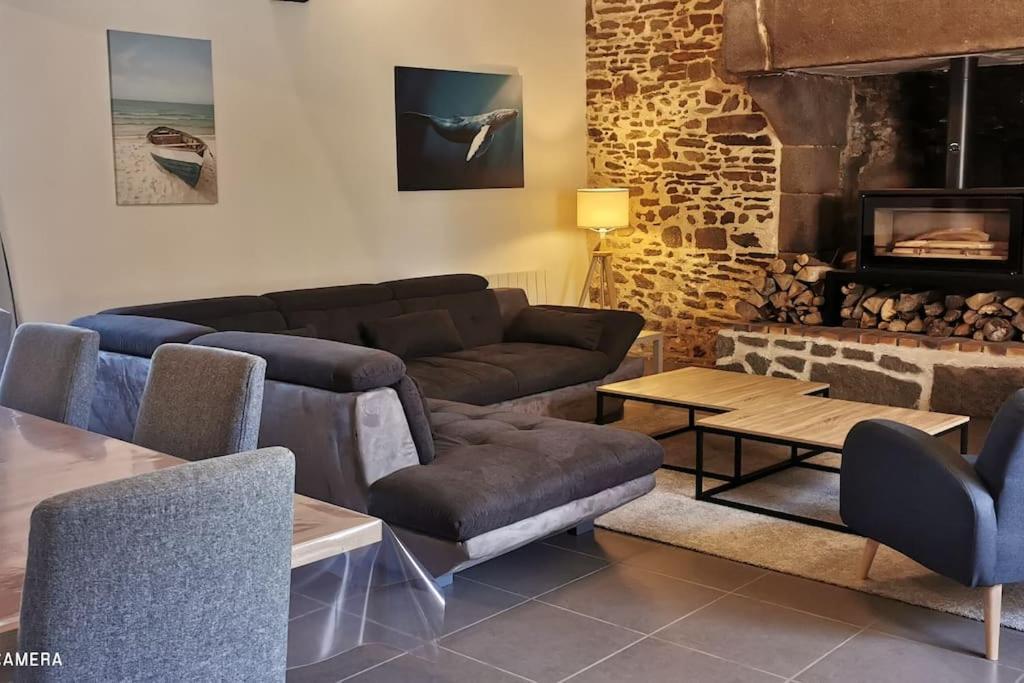 Gite Equestre Dans Centre Equestre Vers Saint Malo Plerguer Ngoại thất bức ảnh